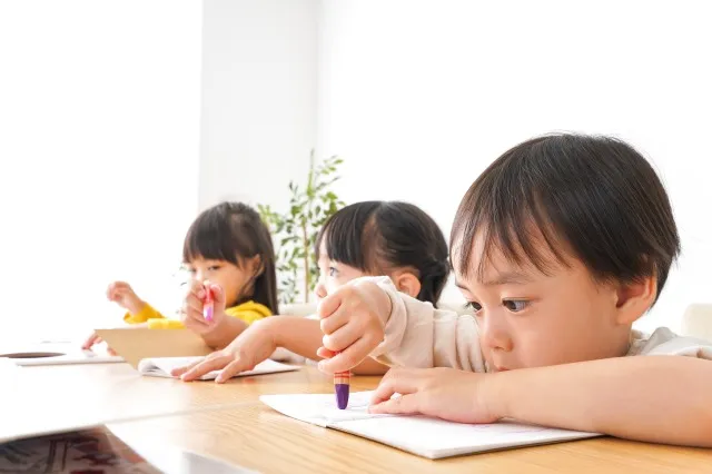 仲良しの子どもたち